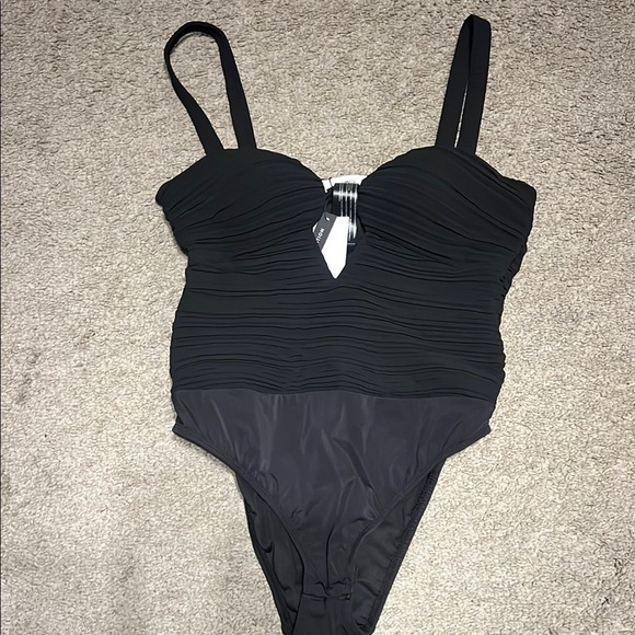 Mango Bodysuit - Picture 1 of 6